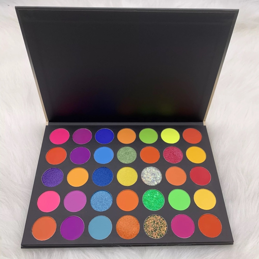 Multi colors eyeshadow palette bundle of 2